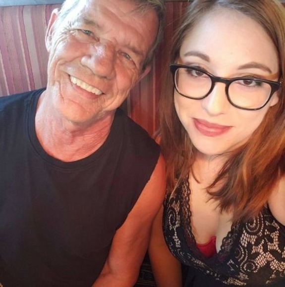 Meet your Posher, Jessica - Picture 1 of 1